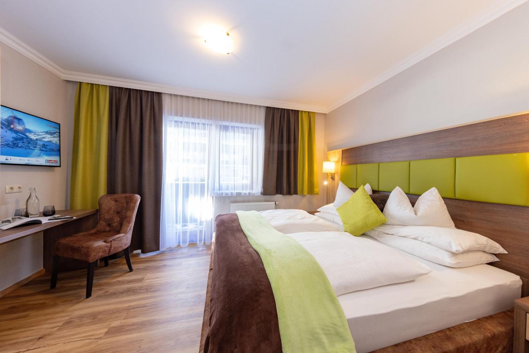 Hotel Austria Saalbach-Hinterglemm Bagian luar foto