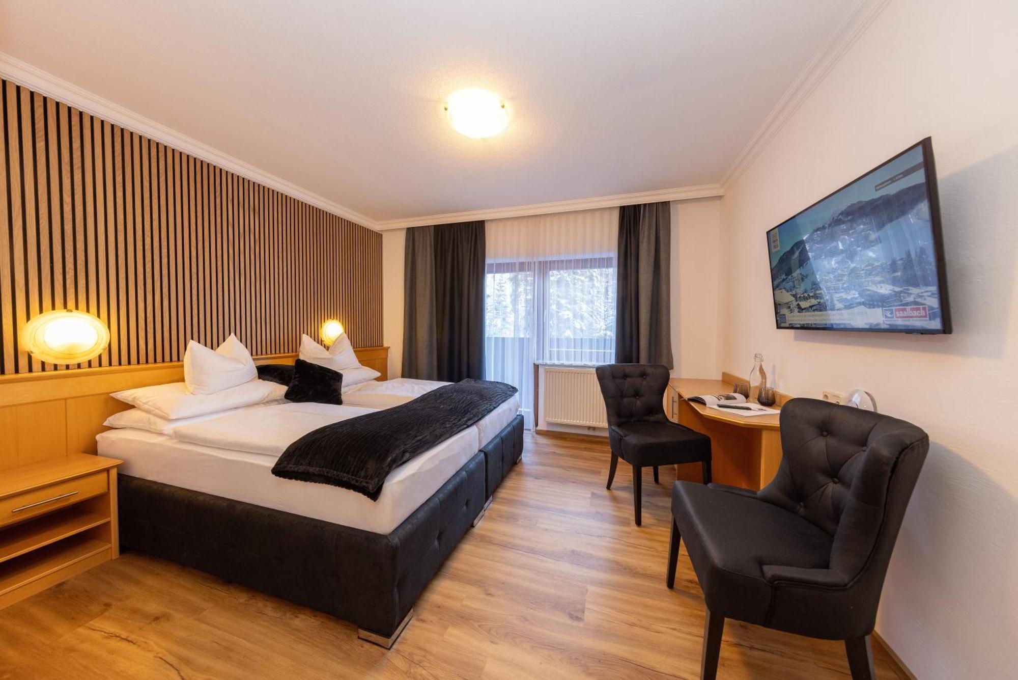 Hotel Austria Saalbach-Hinterglemm Bagian luar foto
